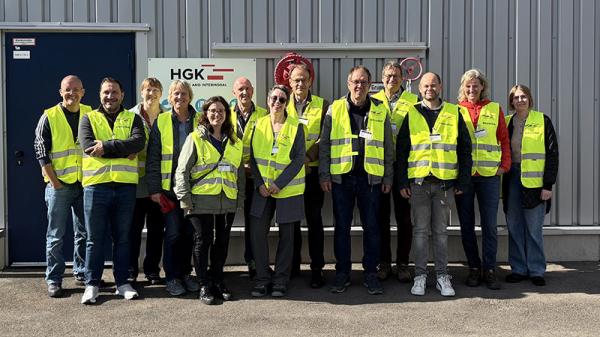 Gefahrgut sicher gelagert: Lehrkräfte der Friedrich-List-Schulen (KA, MA) besuchen Spedition HGK Logistics